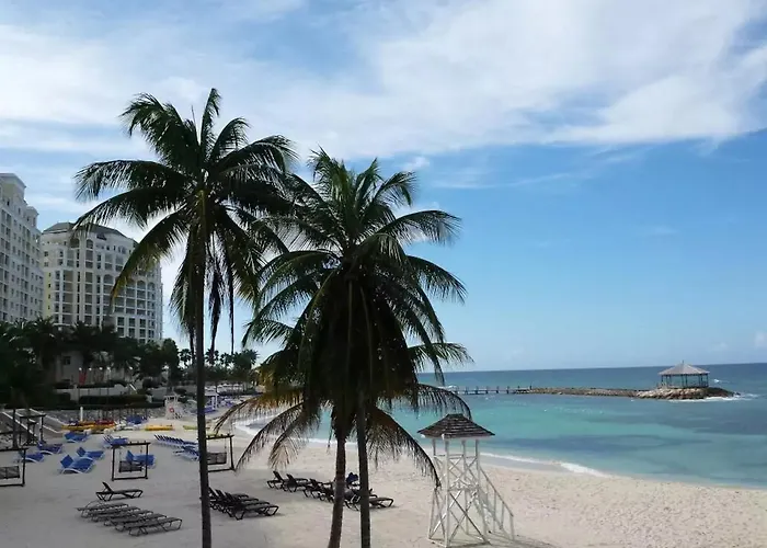 Hospitality Expert Cb3 Pool Chef Holiday home Montego Bay